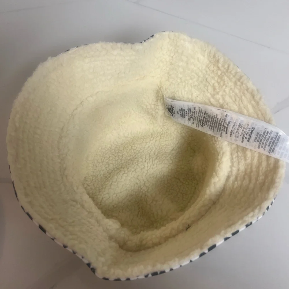 New Disney Parks White Rabbit ALICE IN WONDERLAND Sherpa Lined Bucket Hat